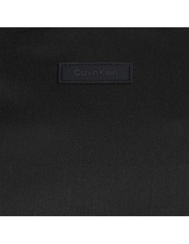 CALVIN KLEIN CHAQUETA K10K112074_NG NEGRO (M)