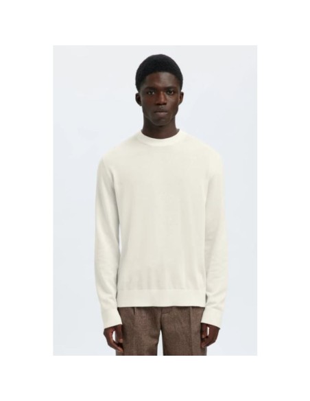 SELECTED 16099817_CRU JE (M)